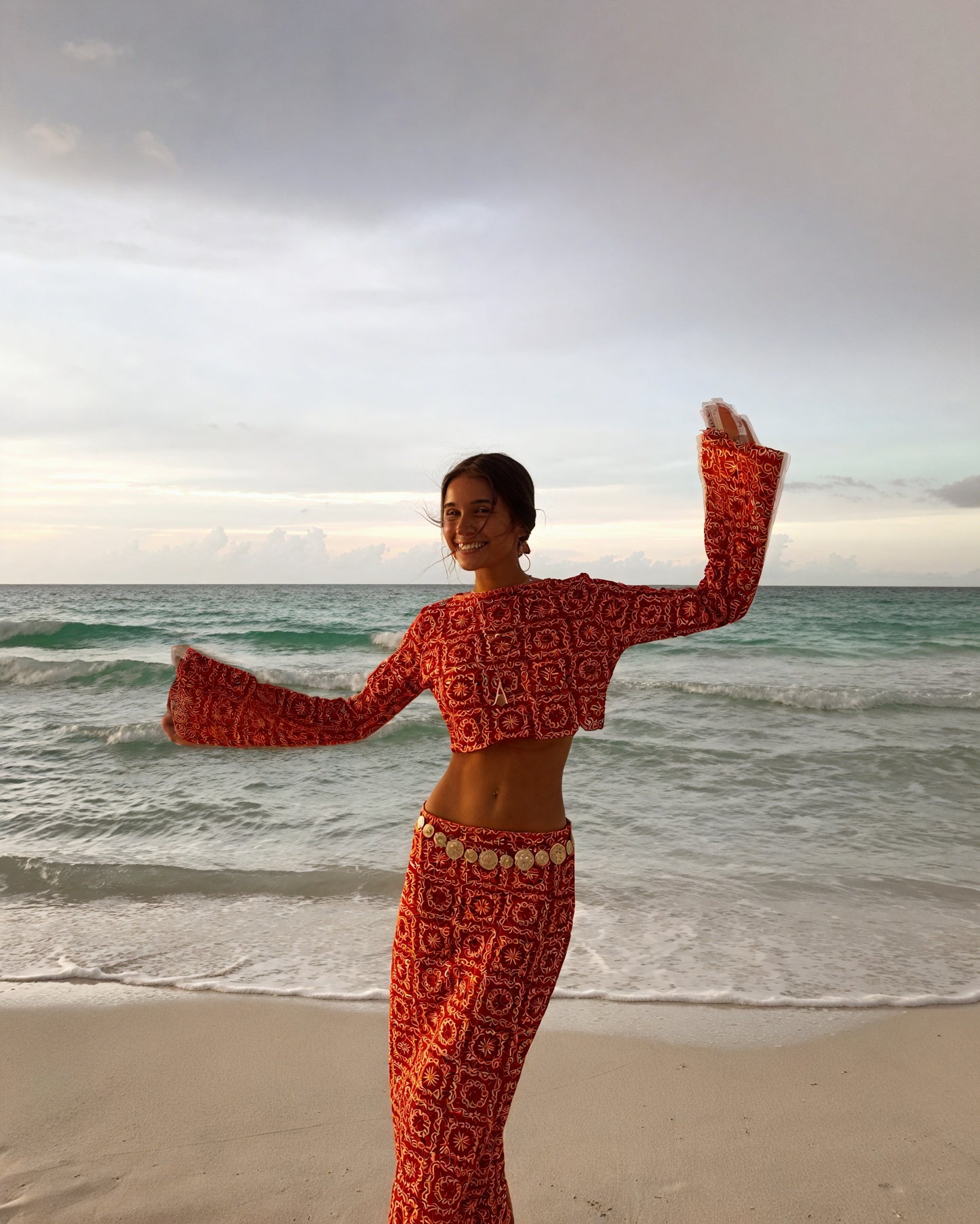 Ensemble Deux Pièces Femme – Crochet Bicolore, Haut Court Manches Longues, Taille Haute, Style Bohème, Belle Rose Fashion-83575-5a6383fd-7e8b-49a2-85be-61e2b3c2b7f3
