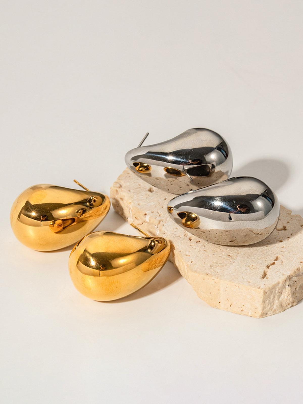 Boucles d'oreilles pendantes sculpturales - Design minimaliste moderne-accessories-Belle Rose Fashion-Bellerose Fashion