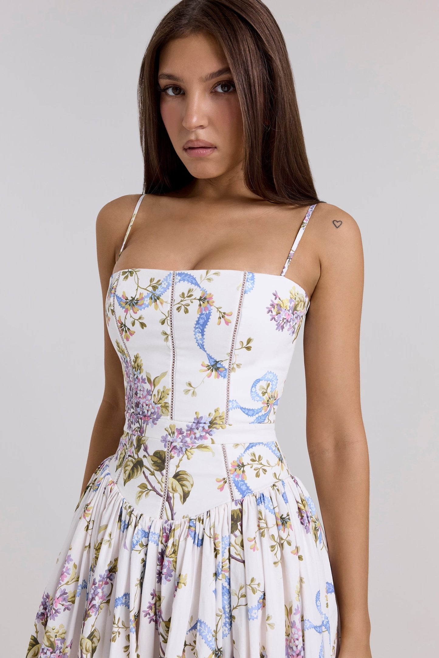 Robe Longue Imprimé Floral Corsage Ajusté Bretelles Fines-Dresses-Belle Rose Fashion-Bellerose Fashion